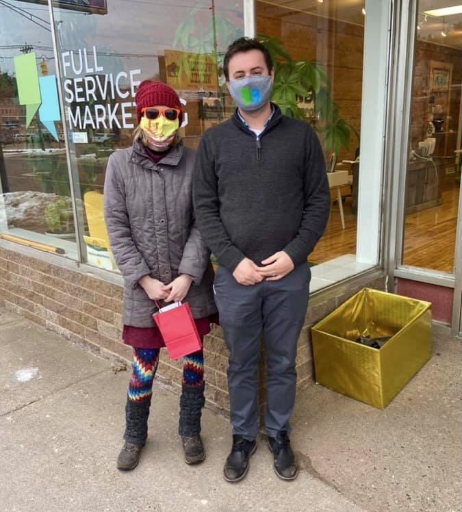 Bundling UP: 'Spread Goodness Day' founder spearheading initiative to provide warm clothing | News, Sports, Jobs - Vimarsana News